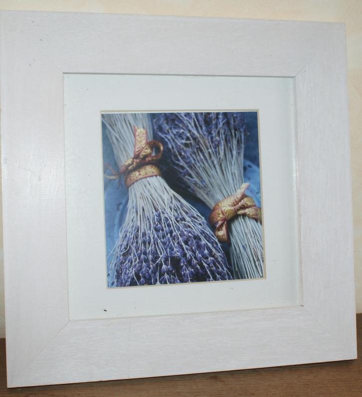 2 foto's van lavendel, beglazen houten lijsten * ALS NIEUW *, Audio, Tv en Foto, Fotografie | Fotolijsten, Zo goed als nieuw, Ophalen of Verzenden