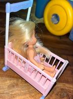 Barbies wieg met kleine zus, Overige typen, Gebruikt, Ophalen of Verzenden