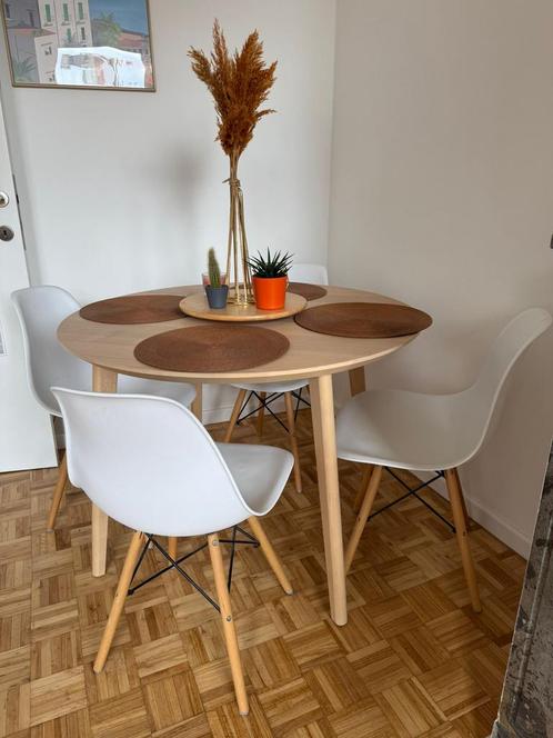 Table ronde et 4 chaises comme neuf, Huis en Inrichting, Tafels | Eettafels, Zo goed als nieuw, Ophalen