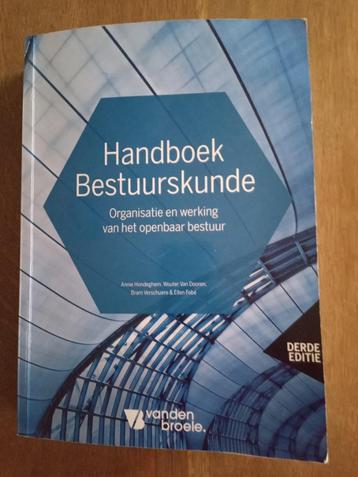 handboek bestuurskunde, derde editie, ISBN 978 90 496 1958 9 beschikbaar voor biedingen