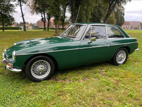 Superbe mgb gt 1966, Autos, Oldtimers & Ancêtres, Particulier, MG, Essence, Coupé, 3 portes, Boîte manuelle, Vert, Noir, Cuir