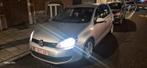 Vw Golf 6 1.6 tdi 2010 275000KM handgeschakeld 3500€, Auto's, Euro 5, Stof, Zwart, 1600 cc