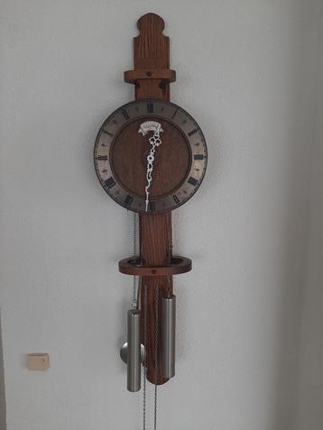 Mooie warme wandklok Warmink beschikbaar voor biedingen