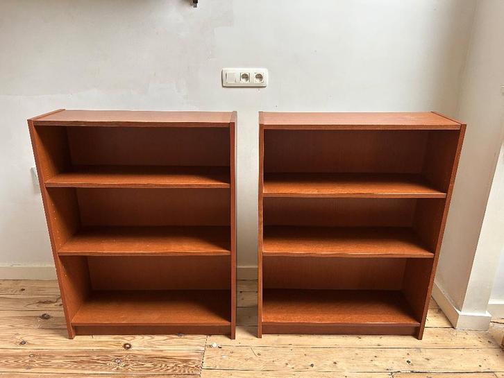 Bruine (boeken) kasten (prijs voor 2 stuks), Huis en Inrichting, Kasten | Ladekasten, Gebruikt, 100 tot 150 cm, 50 tot 100 cm