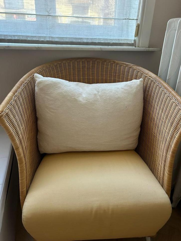 Ligne Roset fauteuil, Huis en Inrichting, Fauteuils, Gebruikt, Hout, Stof, Ophalen