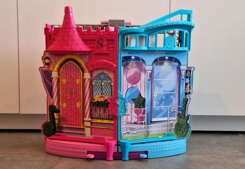 Barbie Rock 'N Royals Transforming Stage, Kinderen en Baby's, Speelgoed | Poppenhuizen, Zo goed als nieuw, Poppenhuis, Ophalen