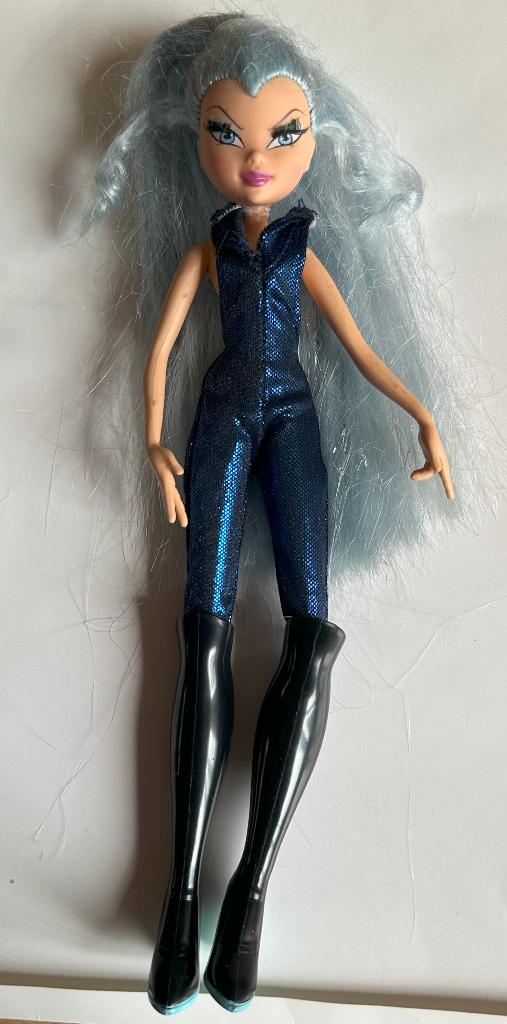 poupée WINX CLUB Mattel Icy, Collections, Poupées, Utilisé, Poupée, Enlèvement ou Envoi