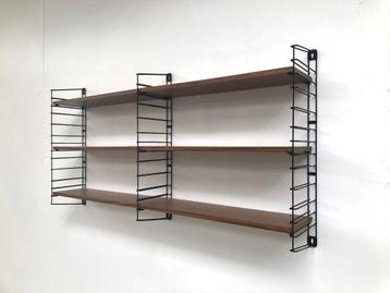 Mid-century vintage Tomado wandrek beschikbaar voor biedingen