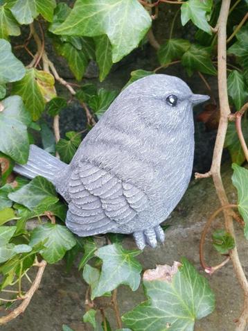 tuinbeeld mus , beton beschikbaar voor biedingen