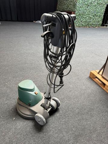 Vloerschrob machine beschikbaar voor biedingen
