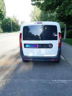 Fiat doblo 1.3 diesel, 2016, LICHTE VRACHT , Gekeurd, Auto's, Fiat, Voorwielaandrijving, Euro 5, 4 cilinders, Wit