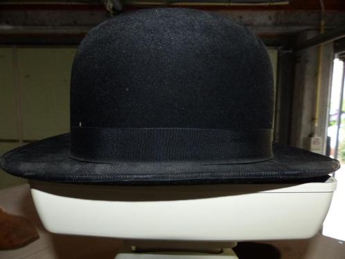 BOLHOED/CHAPEAU MAGRITTE/BOWLER HEAD, Antiek en Kunst, Antiek | Kleding en Textiel, Ophalen of Verzenden