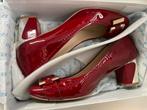 Rode lakleer damesschoenen maat 39,5 merk Guess, Vêtements | Femmes, Chaussures, Comme neuf, Chaussures de danse, Guess, Rouge