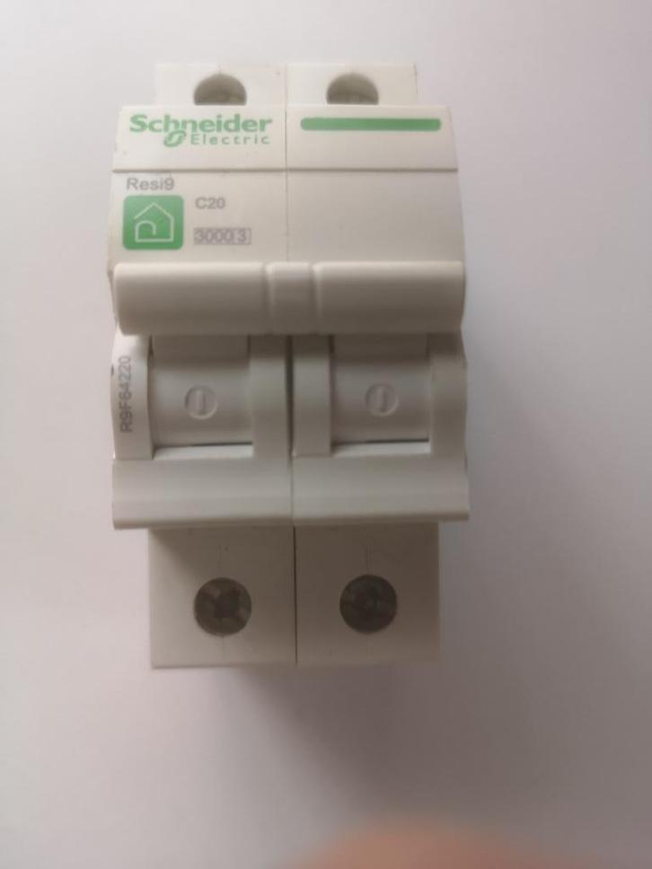 Zekering 20 A, Hobby en Vrije tijd, Elektronica-componenten, Ophalen of Verzenden