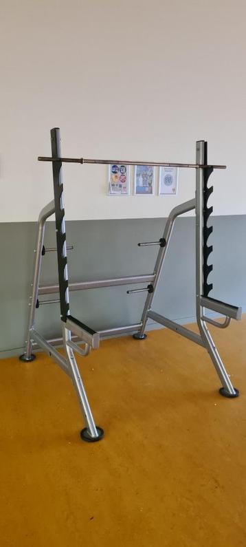 Squat/Bench Rack beschikbaar voor biedingen