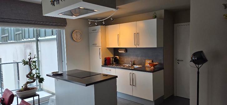 uitgeruste keuken, Huis en Inrichting, Keuken | Complete keukens, Zo goed als nieuw, Overige typen, Wit, Kunststof, Met kookeiland