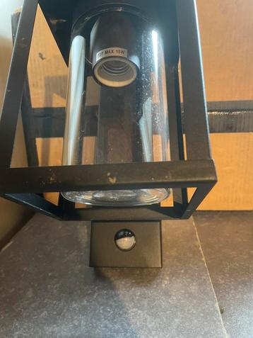 Buitenlamp met sensor, Enlèvement
