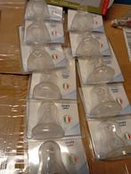 Set van 11 fopspenen voor babyflessen en een klein bakje, Kinderen en Baby's, Ophalen of Verzenden