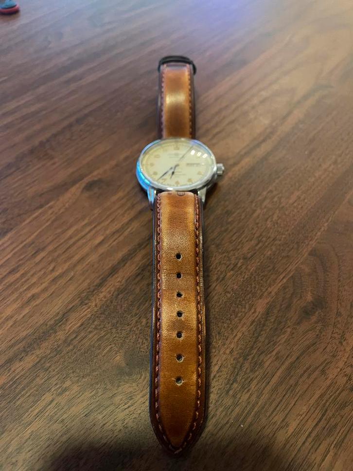 Zeppelin MEDITERRANEE auto beige met cameel leer 9664-5, Handtassen en Accessoires, Horloges | Heren, Zo goed als nieuw, Polshorloge