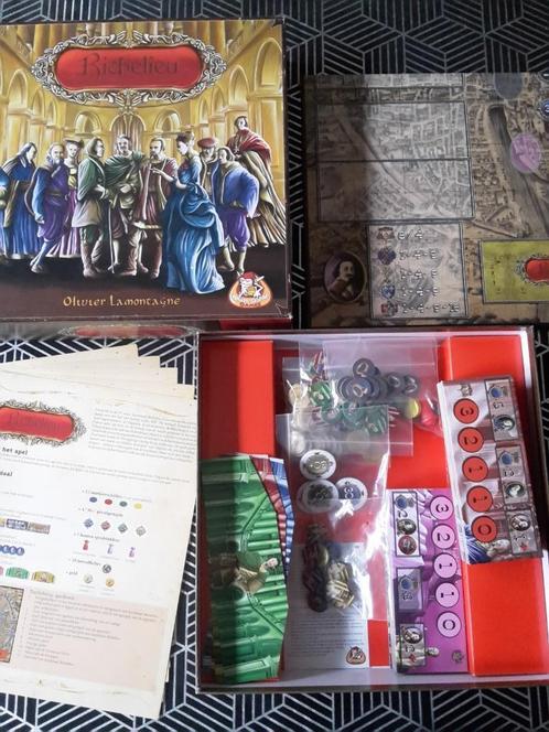Nieuw spel Richelieu, 2-4 spelers, 10+, + 1 gratis promo, Hobby en Vrije tijd, Gezelschapsspellen | Bordspellen, Nieuw, Ophalen of Verzenden