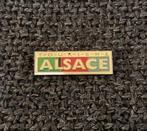 PIN - TOURISME ALSACE - ELZAS - FRANCE - FRANKRIJK, Envoi, Utilisé, Ville ou Campagne, Insigne ou Pin's