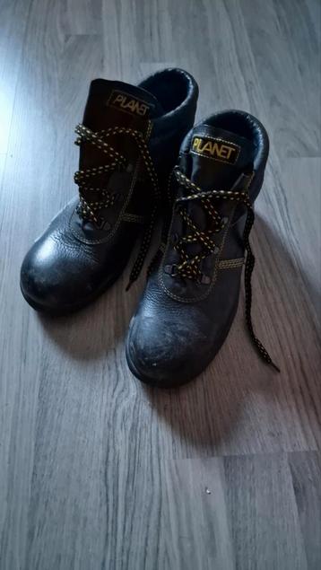 Nieuwe Werkschoenen maat 43 beschikbaar voor biedingen