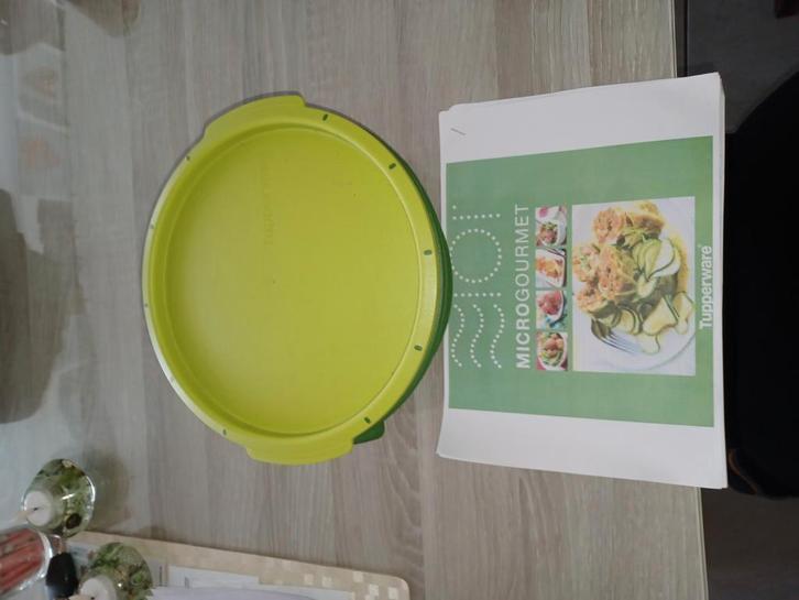 Nieuw Tupperware Micro Gourmet kleur groen, Huis en Inrichting, Woonaccessoires | Lijsten, Nieuw, Ophalen