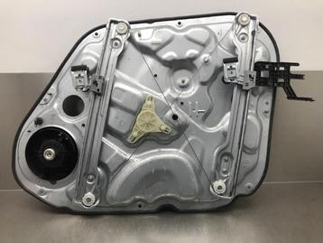 RAAMMECHANIEK LINKS VOOR Venga (|824501P000|824701P000|) beschikbaar voor biedingen