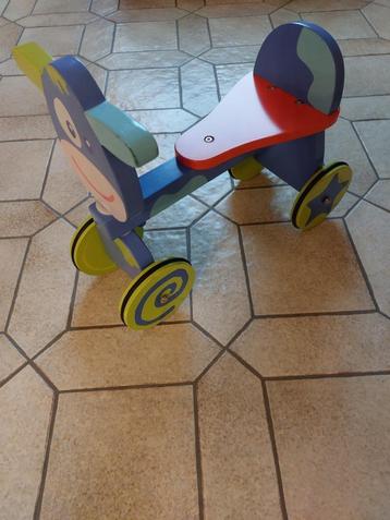 Leuk houten Boikido loopfietsje beschikbaar voor biedingen