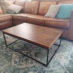 industriële salontafel met blad in visgraat motief, Huis en Inrichting, Ophalen