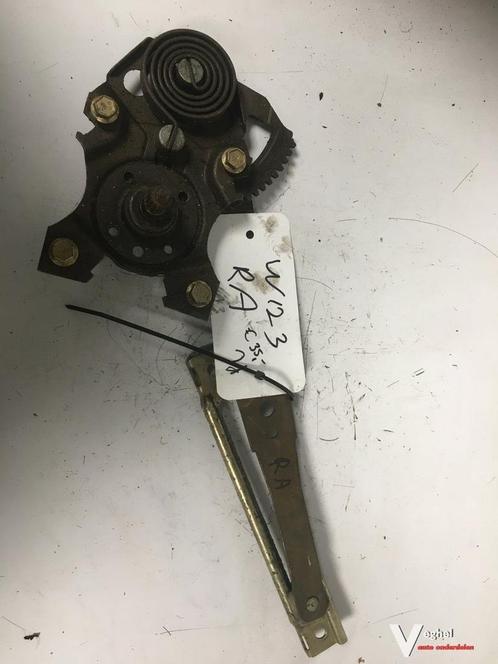 Mercedes W123 Raammechanisme Handbediend Rechtsachter, Auto-onderdelen, Ruiten en Toebehoren, Gebruikt, Ophalen of Verzenden