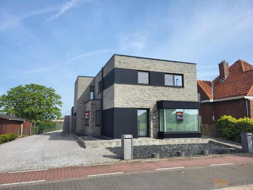 Woning te koop in Hooglede, Immo, Maisons à vendre, Maison individuelle, F