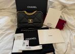 Chanel 19 flap bag tas Chanel 19 flap bag Classic Timeless, Bijoux, Sacs & Beauté, Sacs | Sacs Femme, Enlèvement ou Envoi, Neuf
