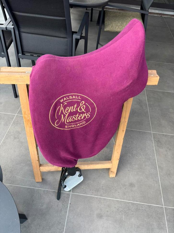 Kent & masters dressuurzadel, Dieren en Toebehoren, Paarden en Pony's | Zadels, Gebruikt, Dressuur, Ophalen
