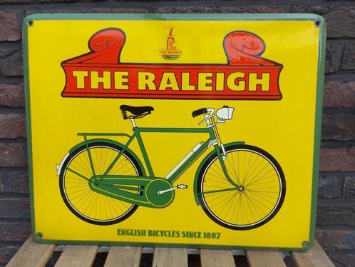 Plaque émaillée Raleigh Bikes, Collections, Marques & Objets publicitaires, Utilisé, Panneau publicitaire, Enlèvement ou Envoi