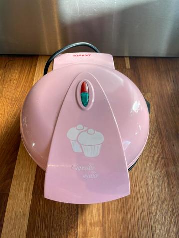 Tomado cupcake maker