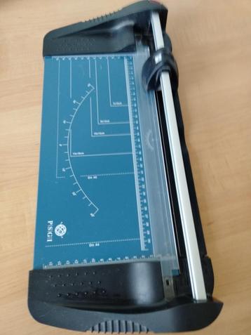 PSGI RS1010 Paper Cutter – Precise and Reliable Cutting Tool disponible aux enchères