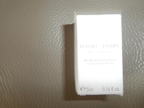 Miniatuurparfum 5 ml Tendre Jasmin Yves Rocher, Handtassen en Accessoires, Uiterlijk | Parfum, Zo goed als nieuw, Ophalen of Verzenden
