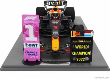 Max verstappen Oracle Red Bull RB18 World champion 1:12 beschikbaar voor biedingen
