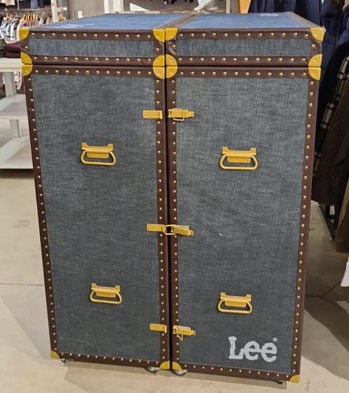 Lee denim jeans kleerkast / koffer, leer - koper - jeans, Huis en Inrichting, Kasten | Kleerkasten, Zo goed als nieuw, 100 tot 150 cm