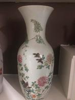 2 Chinese vazen beschadigd, Antiquités & Art, Antiquités | Vases, Enlèvement ou Envoi