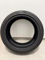 4 pneus Pirelli Sottozero 3 - 235/40/19 XL - 3000km, Auto-onderdelen, Banden en Velgen, Gebruikt, Winterbanden, 235 mm, Band(en)
