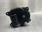 KACHELSTELMOTOR Toyota Yaris III (P13) (|CZ1138002800PLS|), Gebruikt, Toyota