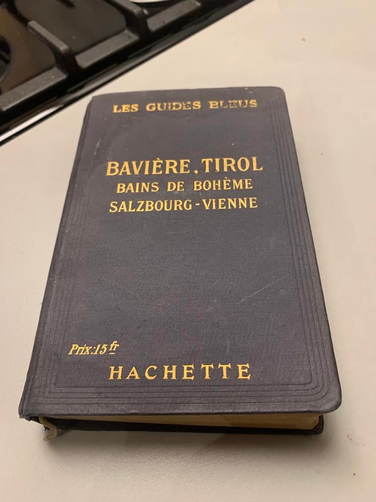 Ancien guide de voyage français (1913)  Les Guides Bleus, Antiquités & Art, Antiquités | Livres & Manuscrits, Enlèvement ou Envoi