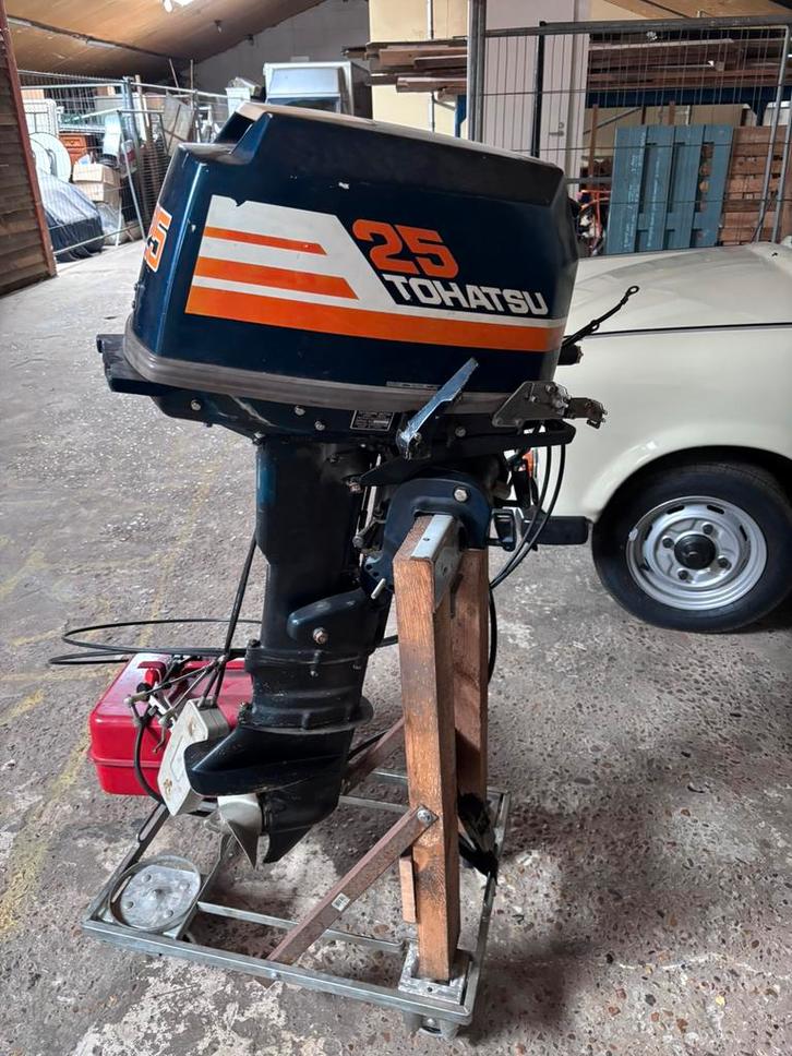 moteur hors-bord Tohatsu 25 Longtail 2 temps, Sports nautiques & Bateaux, Moteurs Hors-bord & In-bord, Électrique, Moteur hors-bord