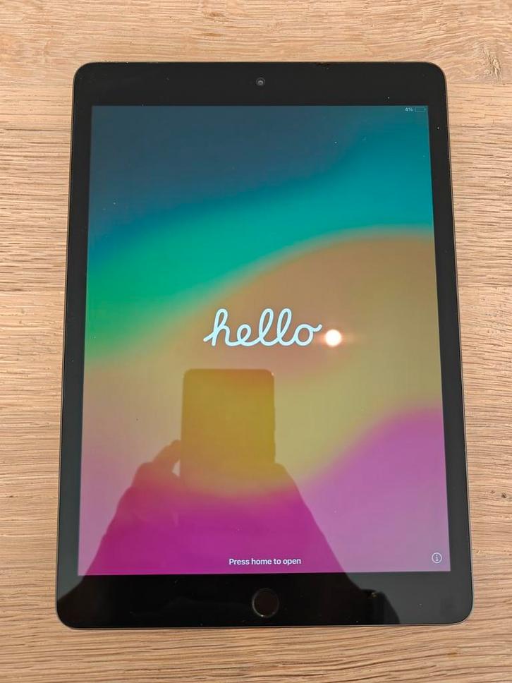 iPad 8e generatie (10.2”) – 32GB, Computers en Software, Apple iPads, Zo goed als nieuw, Wi-Fi, Ophalen of Verzenden