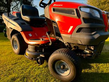 Husqvarna tuintractor met mulch-functie en Kawasaki v-twin