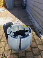 Voet voor regenton, Ophalen