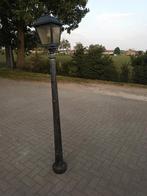 Mooie alu lantaarn
Hoogte 2.10 m, Tuin en Terras, Buitenverlichting, Ophalen, Zo goed als nieuw