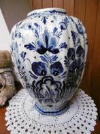 2 Delftse vazen, Ophalen, Blauw, Aardewerk of Porselein, Zo goed als nieuw